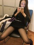 Gambar peribadi perempuan murahan kecil di rumah