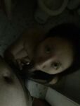 Gambar peribadi perempuan murahan kecil di rumah
