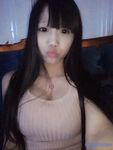 双马尾辫清纯萝莉半脱下内裤被炮友随意操，无毛粉穴第一视角拍摄，进进出出啊啊直叫，操的非常享受捂着脸