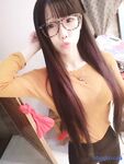 双马尾辫清纯萝莉半脱下内裤被炮友随意操，无毛粉穴第一视角拍摄，进进出出啊啊直叫，操的非常享受捂着脸