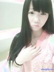 双马尾辫清纯萝莉半脱下内裤被炮友随意操，无毛粉穴第一视角拍摄，进进出出啊啊直叫，操的非常享受捂着脸