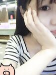 双马尾辫清纯萝莉半脱下内裤被炮友随意操，无毛粉穴第一视角拍摄，进进出出啊啊直叫，操的非常享受捂着脸