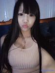 双马尾辫清纯萝莉半脱下内裤被炮友随意操，无毛粉穴第一视角拍摄，进进出出啊啊直叫，操的非常享受捂着脸