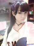 双马尾辫清纯萝莉半脱下内裤被炮友随意操，无毛粉穴第一视角拍摄，进进出出啊啊直叫，操的非常享受捂着脸