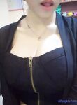 双马尾辫清纯萝莉半脱下内裤被炮友随意操，无毛粉穴第一视角拍摄，进进出出啊啊直叫，操的非常享受捂着脸