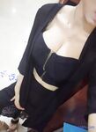 双马尾辫清纯萝莉半脱下内裤被炮友随意操，无毛粉穴第一视角拍摄，进进出出啊啊直叫，操的非常享受捂着脸