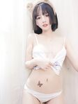 Album Foto Kebajikan Rumah Persendirian Mi Nasi—White Suspender