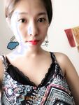 รอยแตกล่าสุด: ลูกสะใภ้จากครอบครัวที่ดีช่วยตัวเองที่บ้านโดยไม่มีผู้ชาย