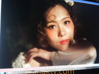 รอยแตกล่าสุด: ลูกสะใภ้จากครอบครัวที่ดีช่วยตัวเองที่บ้านโดยไม่มีผู้ชาย