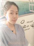 รอยแตกล่าสุด: ลูกสะใภ้จากครอบครัวที่ดีช่วยตัวเองที่บ้านโดยไม่มีผู้ชาย