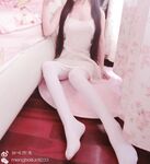 白色连衣裙