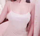 白色连衣裙