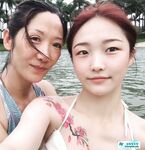상하이의 부유한 가정의 딸이 그녀의 성생활 사진을 많이 유출했습니다. 망할.
