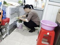 海角社区最屌丝乱伦大神风花雪月把兄弟妈妈给草了一直叫儿子使劲操妈妈把妈妈操死受不了