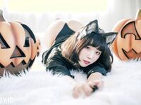 巨乳系女神『茹茹』首次无胸贴尺度大突破万圣节独家限定色魔女超透视感高清