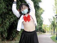 萬人追蹤推特清純可愛蘿莉嫩妹【工口糯米姬】劇情私拍痴女公園露出超市被色魔跟蹤廁所內強行啪啪內射