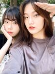 私房一月最新流出『魔手 外購』極品廁拍《藝校極品學生妹》(同學)4 大尺度挑逗 撩騷 超水靈2