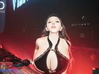 重磅福利悠悠戴允祺陈若初梦露张维亚等二十位巨乳大尺度-梦露veronica