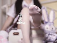 懒懒睡不醒- Twitter 新作私拍