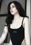 เพื่อนร่วมชั้นเสี่ยวชิงถูกแฟนเก่าของเธอตอบโต้