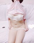 Weibo gadis lembut berpayudara cantik @123 bertukar menjadi gadis piggy di sebelah