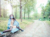 全裸出被十六個路人看光身體