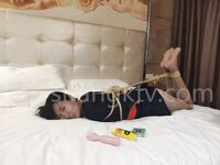 อัลบั้มภาพแตกล่าสุดของลูกสะใภ้ของครอบครัวที่ดี 8 (นังร่านเล่นกับปัสสาวะ 3psm) 106p+74v