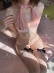 Apply-Seorang gadis dengan suasana yang hangat dan cerah