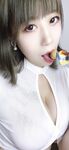 Naixi Jiang Nice-Selfie หมายเลข 12- เลขาที่ทำงานไม่ถูกต้อง
