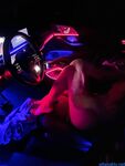 高顏模特身材氣質網紅女神【總在你背後TK】露臉淫亂私拍，女神調教成母狗給黃毛兄弟一起肏3P