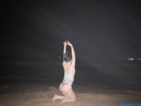 高顏模特身材氣質網紅女神【總在你背後TK】露臉淫亂私拍，女神調教成母狗給黃毛兄弟一起肏3P