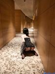 高顏模特身材氣質網紅女神【總在你背後TK】露臉淫亂私拍，女神調教成母狗給黃毛兄弟一起肏3P