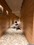 高顏模特身材氣質網紅女神【總在你背後TK】露臉淫亂私拍，女神調教成母狗給黃毛兄弟一起肏3P