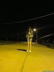 高顏模特身材氣質網紅女神【總在你背後TK】露臉淫亂私拍，女神調教成母狗給黃毛兄弟一起肏3P