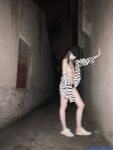 高顏模特身材氣質網紅女神【總在你背後TK】露臉淫亂私拍，女神調教成母狗給黃毛兄弟一起肏3P