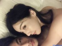 高顏模特身材氣質網紅女神【總在你背後TK】露臉淫亂私拍，女神調教成母狗給黃毛兄弟一起肏3P