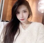 -Showing your face is the way to go! The high-faced S-class beautiful pussy peripheral green tea bitch [Bo Yi] privately filmed in the welfare group, touching herself Lily and having sex with water jets and masturbating her pussy