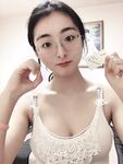 Kontras mendedahkan kecantikan Ying Dashen [Yi Shao] disesuaikan + 19 set foto seksi dan lucah separuh badan dalam pakaian putih