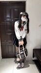 Sos Bunny yang lembut dan comel berstokin hitam untuk dimainkan