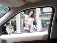 Thân hình nóng bỏng của Hina hoàn toàn khỏa thân và dầu là sức quyến rũ tột cùng. Các lỗ chân lông của bào ngư hổ trắng tươi non mềm mại vô cùng quyến rũ.