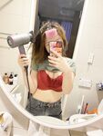 Twitterで最新の流出したのは、さまざまな卑猥なプライベート写真を撮影する代替心理学の女子大生[カリン]です。彼女はプライベートな部分を作成するのが好きで、親友のリリーとセックスするのが好きです。
