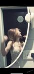 Twitterで最新の流出したのは、さまざまな卑猥なプライベート写真を撮影する代替心理学の女子大生[カリン]です。彼女はプライベートな部分を作成するのが好きで、親友のリリーとセックスするのが好きです。