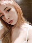 Twitterで最新の流出したのは、さまざまな卑猥なプライベート写真を撮影する代替心理学の女子大生[カリン]です。彼女はプライベートな部分を作成するのが好きで、親友のリリーとセックスするのが好きです。