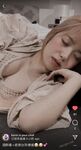 Twitterで最新の流出したのは、さまざまな卑猥なプライベート写真を撮影する代替心理学の女子大生[カリン]です。彼女はプライベートな部分を作成するのが好きで、親友のリリーとセックスするのが好きです。