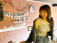 Twitterで最新の流出したのは、さまざまな卑猥なプライベート写真を撮影する代替心理学の女子大生[カリン]です。彼女はプライベートな部分を作成するのが好きで、親友のリリーとセックスするのが好きです。