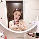 Twitterで最新の流出したのは、さまざまな卑猥なプライベート写真を撮影する代替心理学の女子大生[カリン]です。彼女はプライベートな部分を作成するのが好きで、親友のリリーとセックスするのが好きです。