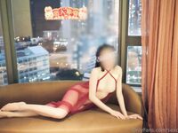 模特身材一字马极品娇妻【性爱猫】订阅，各种黄色剧情大片，户外群P乱伦勾引