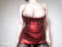 超级巨乳女神【老公不在家】露脸私拍，各种自慰调教啪啪，巨乳肥臀无毛一线天馒头逼，天生极品炮架子