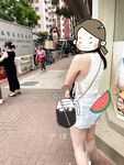 顔を見せることが最善策です！人々は見た目が清らかで、肌が白く、無毛で美しく、女の子を露出するのが大好きであるべきではありません[Yiliwen]を購読して、街頭のスーパーマーケットやショッピングモールでさまざまな人々の前で自分自身を露出させてください。