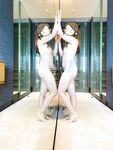 顔を見せることが最善策です！人々は見た目が清らかで、肌が白く、無毛で美しく、女の子を露出するのが大好きであるべきではありません[Yiliwen]を購読して、街頭のスーパーマーケットやショッピングモールでさまざまな人々の前で自分自身を露出させてください。